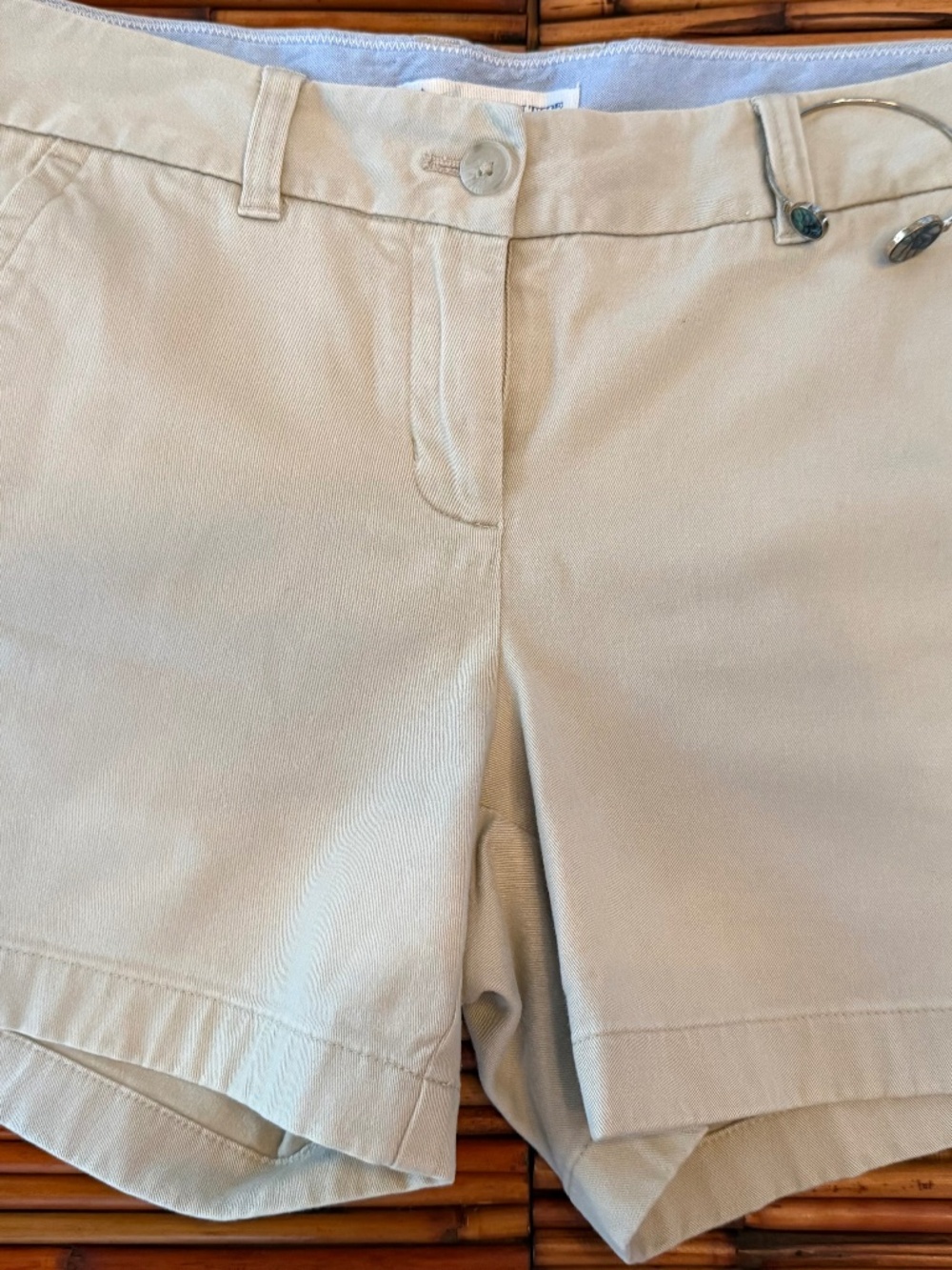 Southern Tide Women's Chino Shorts, SZ 8, Excellent Condition, Classic Preppy
